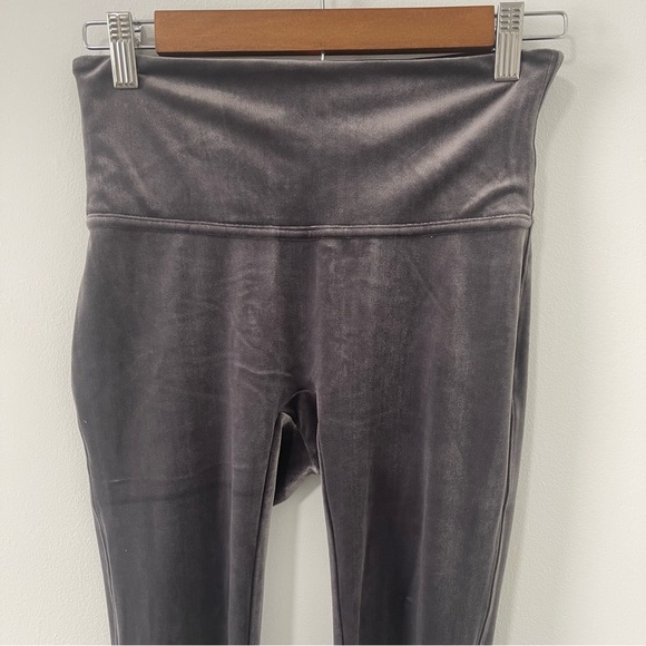 SPANX Grey Velvet Tummy Control High Waisted Tights Leggings Size M - Picture 4 of 11